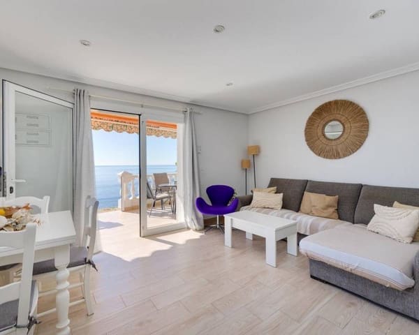 3 makuuhuone Ranta-asunto myytävänä paikassa Playa de los Náufragos, Torrevieja - 290 000 € (Ref: 9797651)