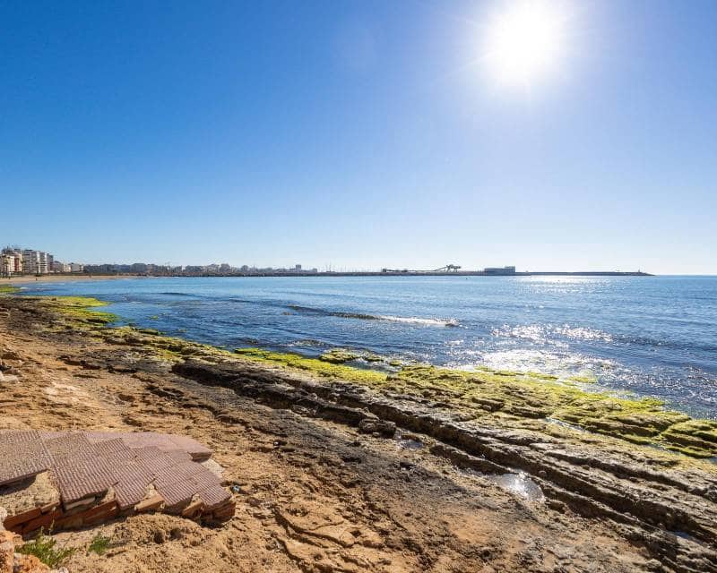 3 makuuhuone Ranta-asunto myytävänä paikassa Torrevieja - 290 000 € (Ref: 9797651)