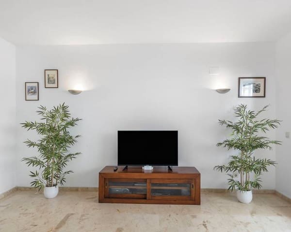 2 soverom Leilighet til salgs i Punta Prima, Torrevieja med svømmebasseng garasje - € 345 000 (Ref: 9798012)