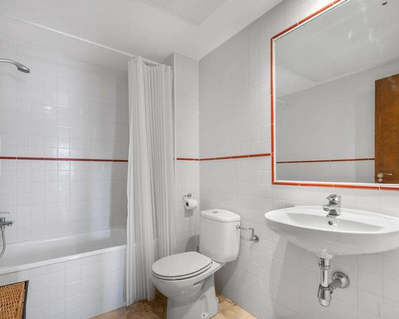 2 soverom Leilighet til salgs i Punta Prima med svømmebasseng garasje - € 345 000 (Ref: 9798012)