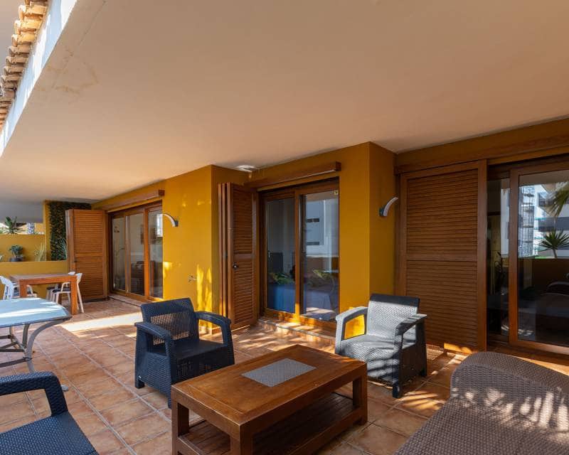 2 soverom Leilighet til salgs i Punta Prima med svømmebasseng garasje - € 345 000 (Ref: 9798012)