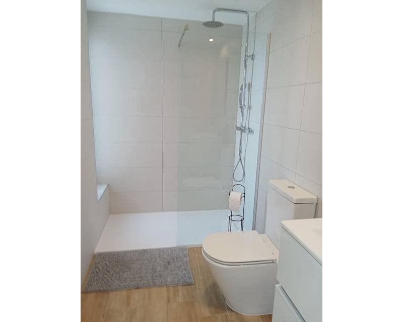 2 soveværelse Lejlighed til salg i Punta Prima med swimmingpool garage - € 539.000 (Ref: 9802884)