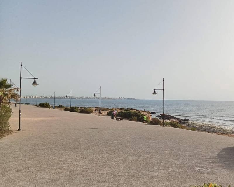 2 bedroom Apartment for sale in Punta Prima with garage - € 509,000 (Ref: 9805279)