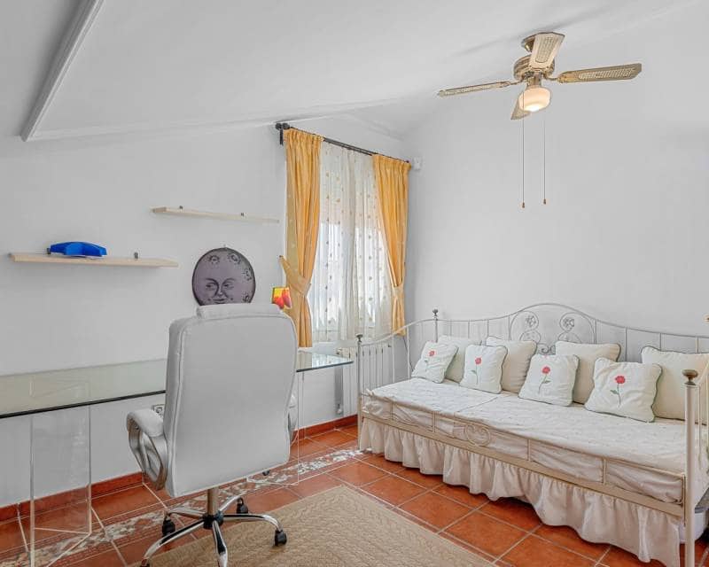 6 quarto Moradia para venda em La Mata com piscina garagem - 950 000 € (Ref: 9805786)