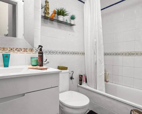 2 chambre Villa/Maison Mitoyenne à vendre à La Florida, Orihuela avec piscine - 179 900 € (Ref: 9807209)