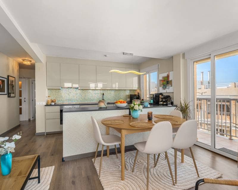 2 soveværelse Lejlighed til salg i Guardamar del Segura - € 298.000 (Ref: 9807210)