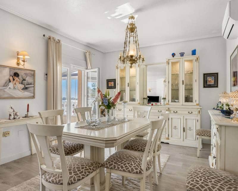 3 soveværelse Villa til salg i Ciudad Quesada med swimmingpool garage - € 495.000 (Ref: 9808599)