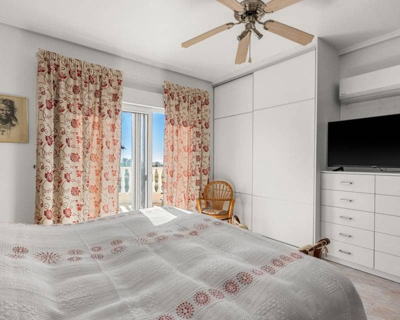 3 soveværelse Villa til salg i Ciudad Quesada med swimmingpool garage - € 495.000 (Ref: 9808599)