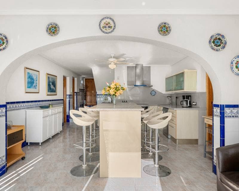 3 soveværelse Villa til salg i Ciudad Quesada med swimmingpool garage - € 495.000 (Ref: 9808599)