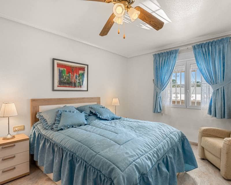 3 soveværelse Villa til salg i Ciudad Quesada med swimmingpool garage - € 495.000 (Ref: 9808599)