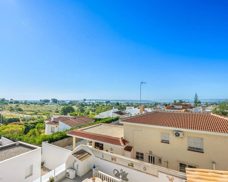 3 soveværelse Villa til salg i Ciudad Quesada med swimmingpool garage - € 495.000 (Ref: 9808599)