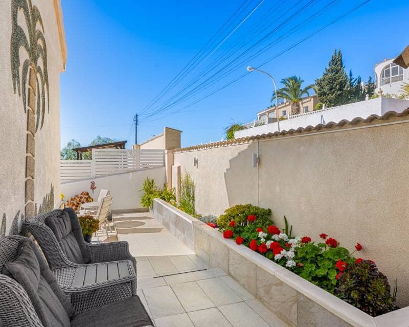 3 soveværelse Villa til salg i Ciudad Quesada med swimmingpool garage - € 495.000 (Ref: 9808599)