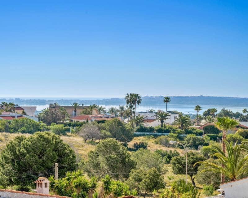 3 soveværelse Villa til salg i Ciudad Quesada med swimmingpool garage - € 495.000 (Ref: 9808599)