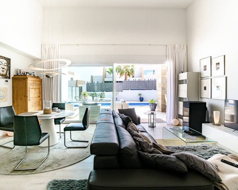 3 bedroom Villa for sale in Algorfa with pool garage - € 585,000 (Ref: 9809846)