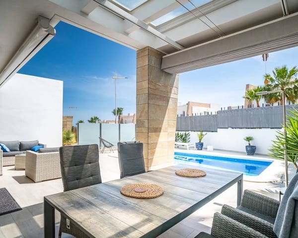 3 bedroom Villa for sale in Algorfa with pool garage - € 585,000 (Ref: 9809846)