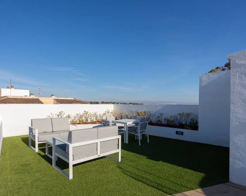2 bedroom Apartment for sale in Rocio del Mar with pool garage - € 519,000 (Ref: 9816203)