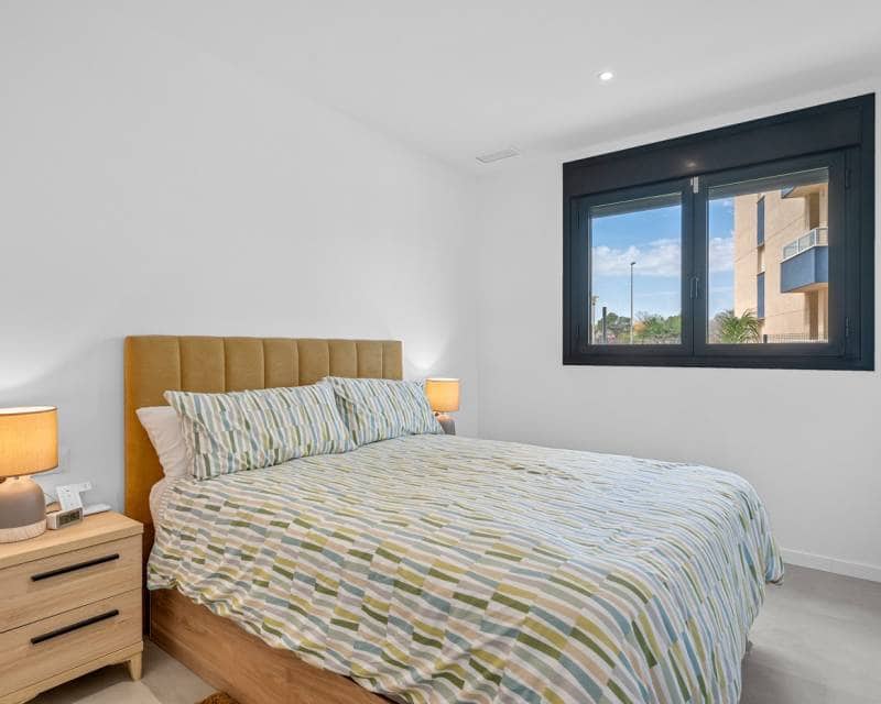 3 soveværelse Lejlighed til salg i Campoamor med swimmingpool - € 349.000 (Ref: 9816642)