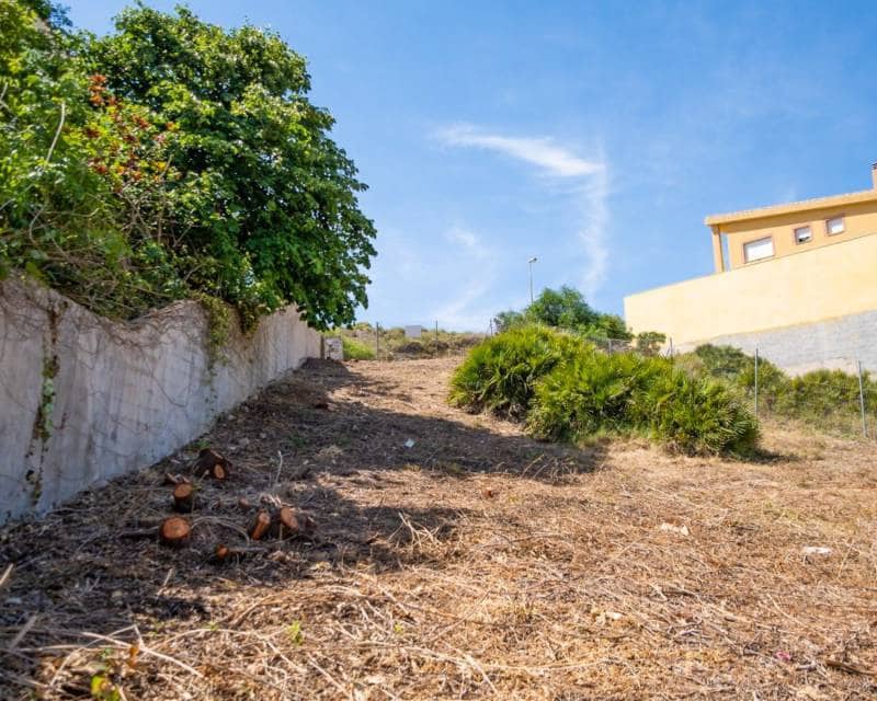 Działka budowlana na sprzedaż w Cala Flores - 150 000 € (Ref: 9816643)