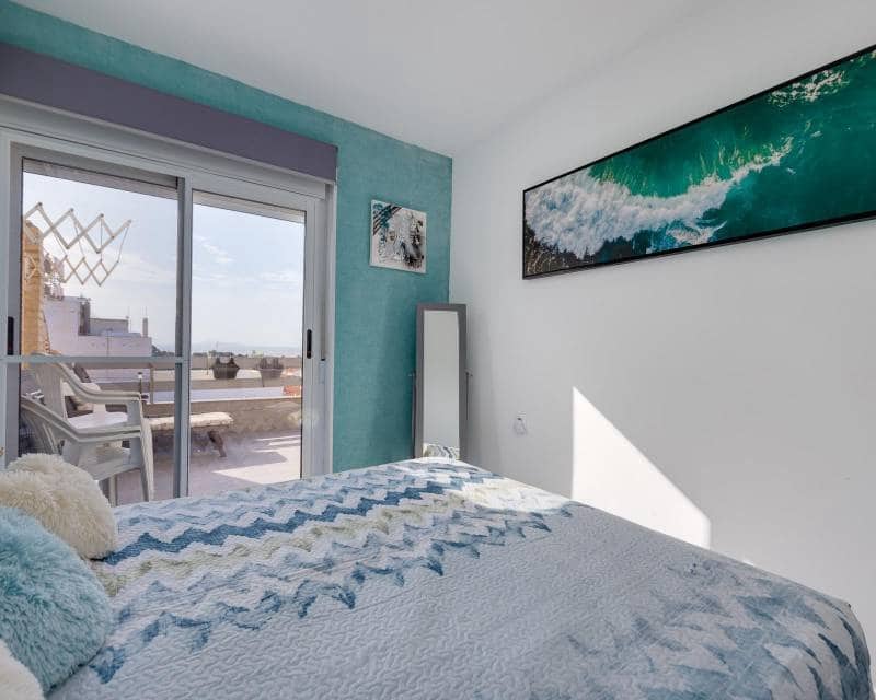 3 sypialnia Penthouse na sprzedaż w Torrevieja - 299 000 € (Ref: 9818626)