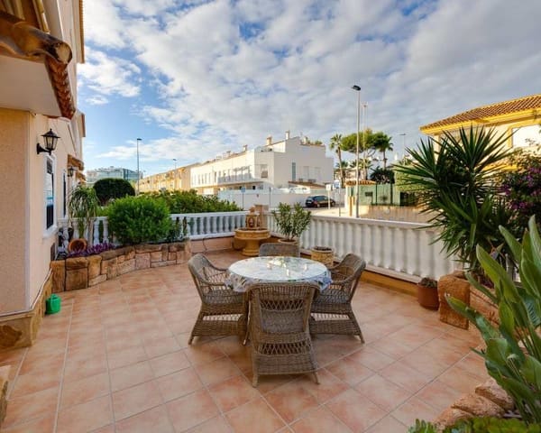 2 bedroom Townhouse for sale in Los Dolses, Orihuela with pool garage - € 199,000 (Ref: 9818855)