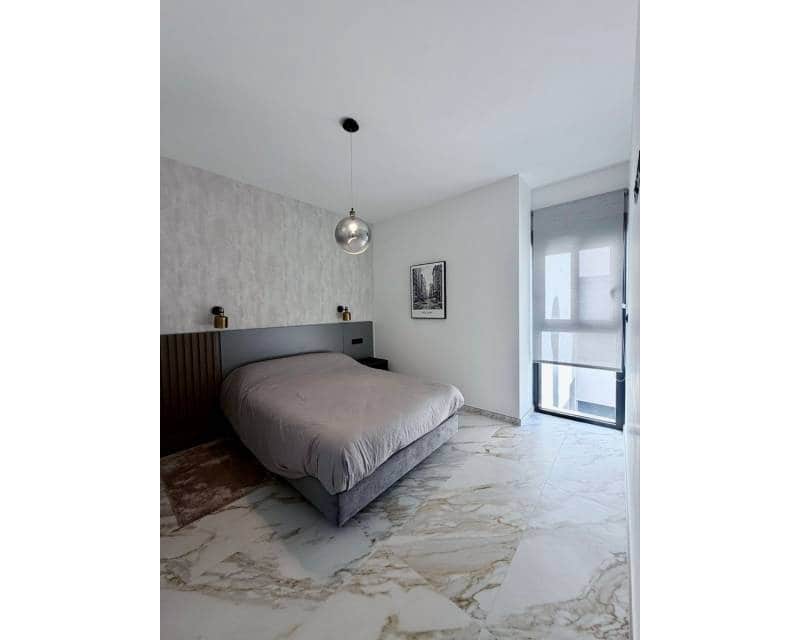 3 chambre Penthouse à vendre à Guardamar del Segura avec garage - 460 000 € (Ref: 9819249)
