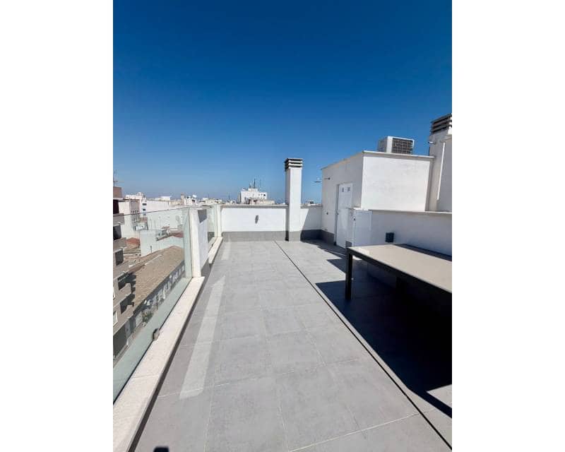 3 chambre Penthouse à vendre à Guardamar del Segura avec garage - 460 000 € (Ref: 9819249)