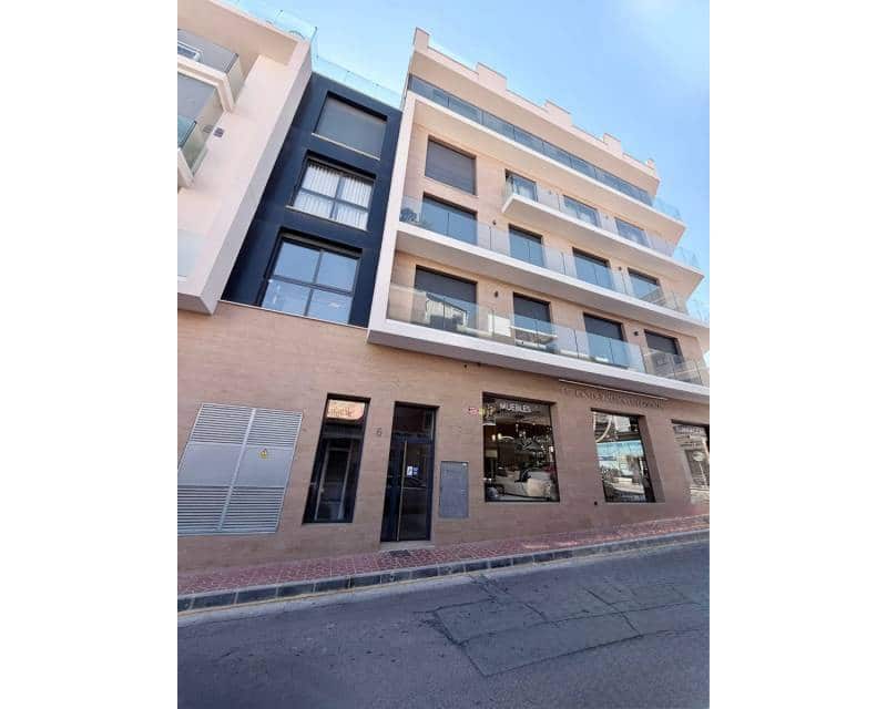 3 chambre Penthouse à vendre à Guardamar del Segura avec garage - 460 000 € (Ref: 9819249)