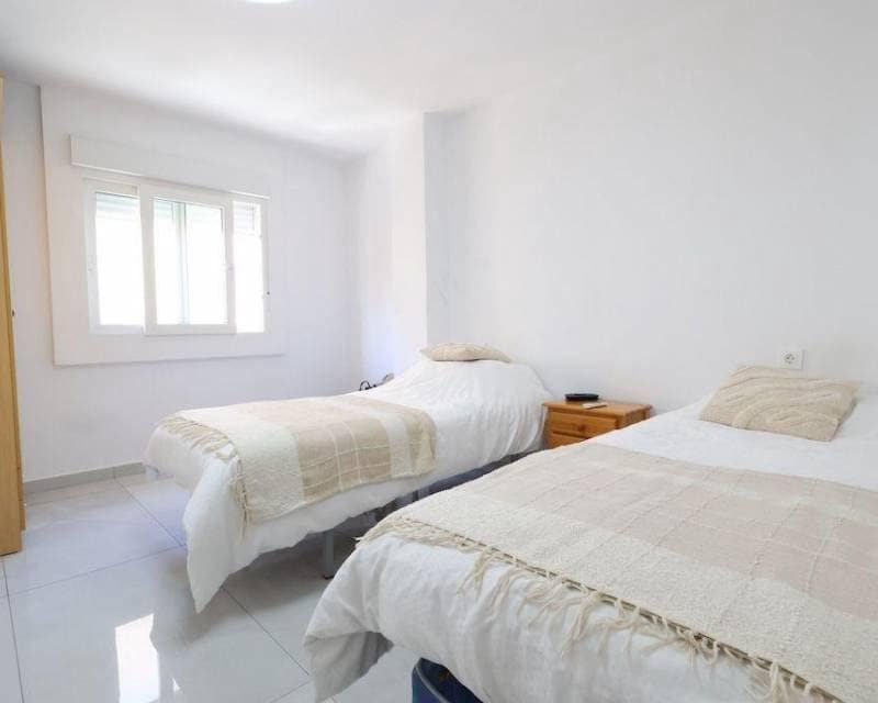 3 slaapkamer Appartement te koop in Torrevieja met garage - € 249.000 (Ref: 9821225)