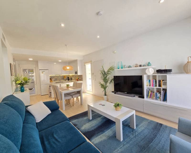 3 soveværelse Villa til salg i Pilar de la Horadada med swimmingpool garage - € 450.000 (Ref: 9821226)