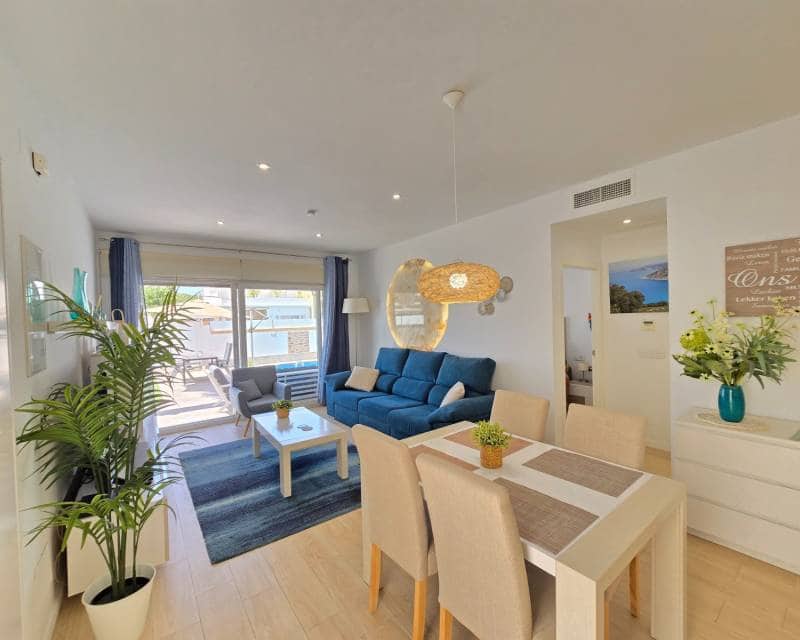 3 soveværelse Villa til salg i Pilar de la Horadada med swimmingpool garage - € 450.000 (Ref: 9821226)