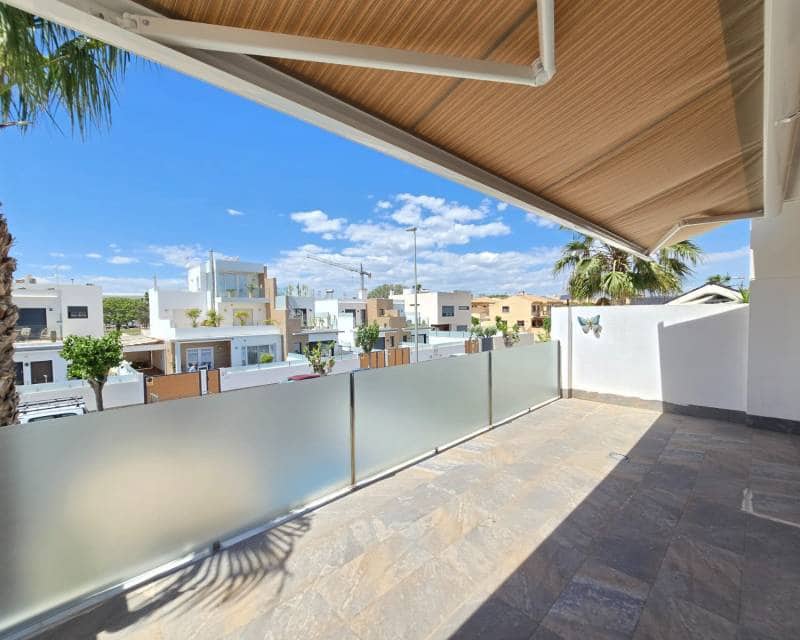 3 soveværelse Villa til salg i Pilar de la Horadada med swimmingpool garage - € 450.000 (Ref: 9821226)