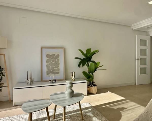 3 soveværelse Lejlighed til salg i Puerto Deportivo, Torrevieja - € 225.000 (Ref: 9836786)
