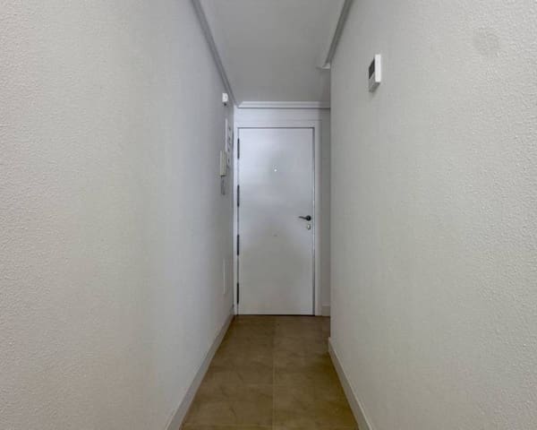 3 soveværelse Lejlighed til salg i Puerto Deportivo, Torrevieja - € 225.000 (Ref: 9836786)