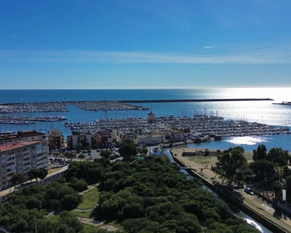 3 soveværelse Lejlighed til salg i Puerto Deportivo, Torrevieja - € 225.000 (Ref: 9836786)