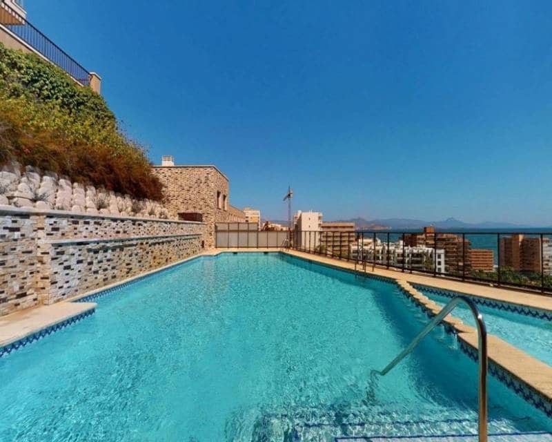 Adosado de 3 habitaciones en Arenales del Sol en venta con piscina garaje - 525.000 € (Ref: 9838320)