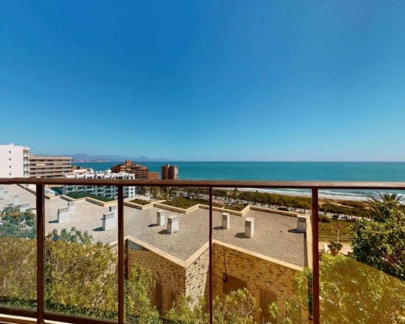Adosado de 3 habitaciones en Arenales del Sol en venta con piscina garaje - 525.000 € (Ref: 9838320)