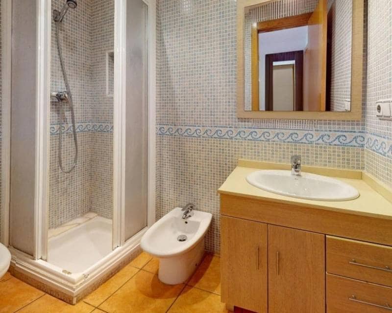 Adosado de 3 habitaciones en Arenales del Sol en venta con piscina garaje - 525.000 € (Ref: 9838320)
