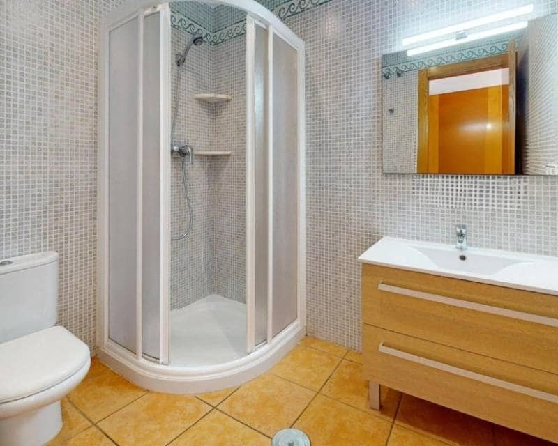 Adosado de 3 habitaciones en Arenales del Sol en venta con piscina garaje - 525.000 € (Ref: 9838320)