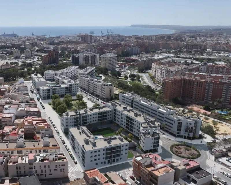 3 bedroom Apartment for sale in Alicante / Alacant city with pool - € 277,500 (Ref: 9838581)