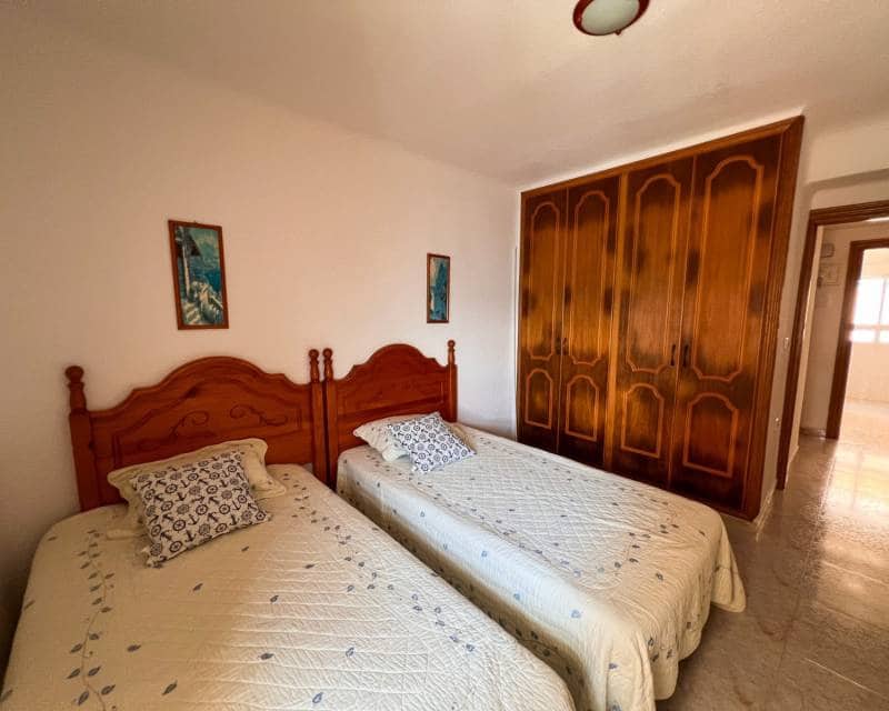 4 Zimmer Apartment zu verkaufen in Torrevieja mit Pool - 350.000 € (Ref: 9841327)