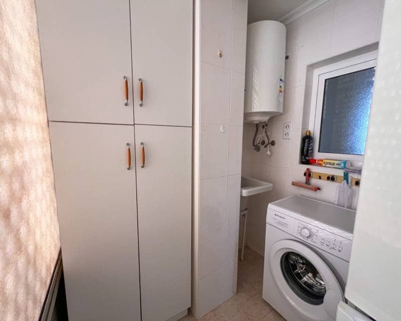 4 Zimmer Apartment zu verkaufen in Torrevieja mit Pool - 350.000 € (Ref: 9841327)