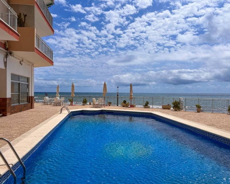 4 Zimmer Apartment zu verkaufen in Torrevieja mit Pool - 350.000 € (Ref: 9841327)