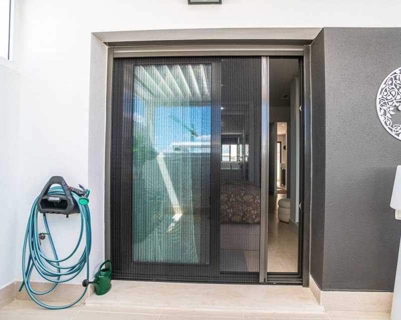 3 soverom Rekkehus til salgs i Los Balcones med svømmebasseng garasje - € 349 000 (Ref: 9841603)