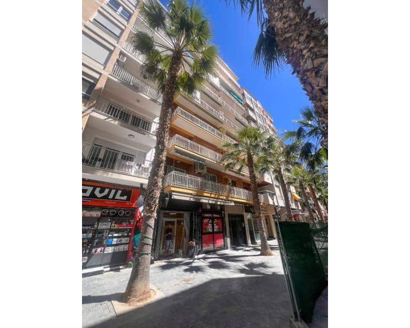 4 soverom Leilighet til salgs i Torrevieja - € 285 000 (Ref: 9841764)