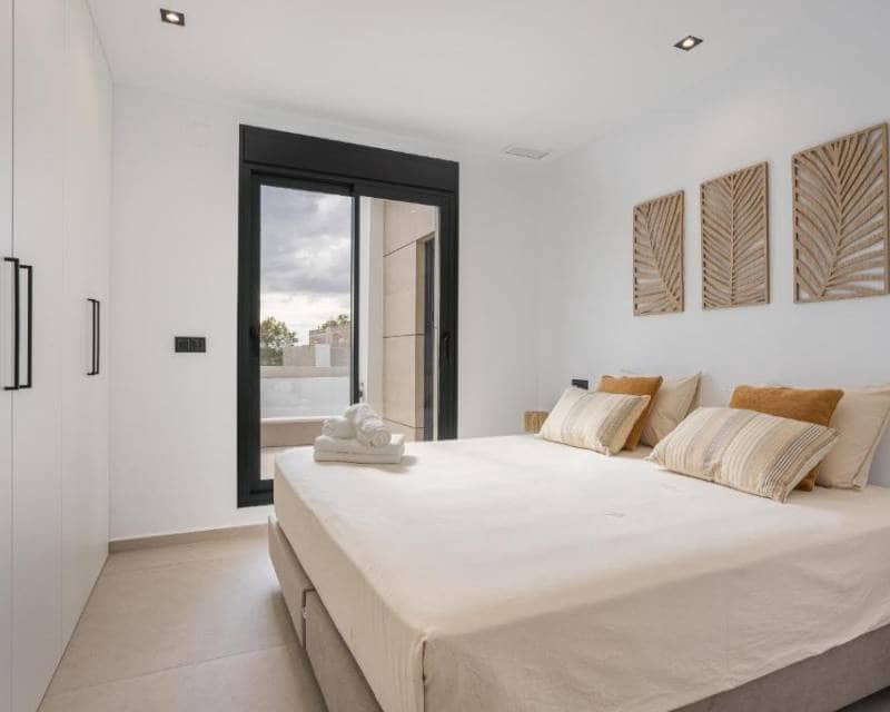Chalet de 3 habitaciones en Dolores en venta con piscina garaje - 429.000 € (Ref: 9844259)