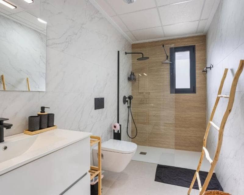 Chalet de 3 habitaciones en Dolores en venta con piscina garaje - 429.000 € (Ref: 9844259)