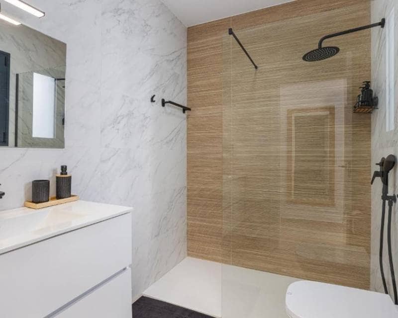 Chalet de 3 habitaciones en Dolores en venta con piscina garaje - 429.000 € (Ref: 9844259)