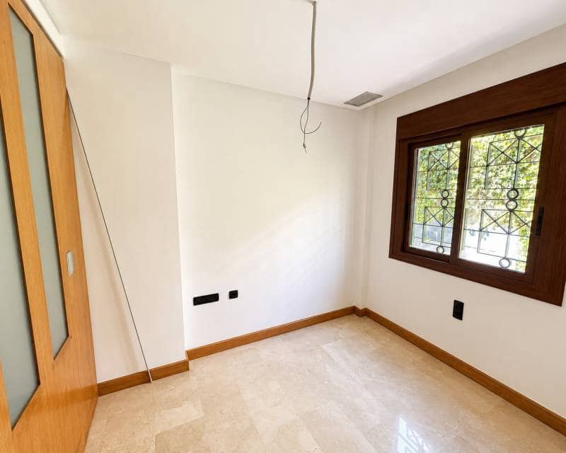3 chambre Villa/Maison Mitoyenne à vendre à Guardamar del Segura avec piscine - 347 000 € (Ref: 9844578)