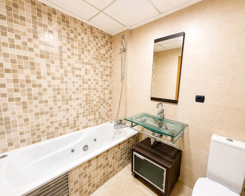 3 chambre Villa/Maison Mitoyenne à vendre à Guardamar del Segura avec piscine - 347 000 € (Ref: 9844578)