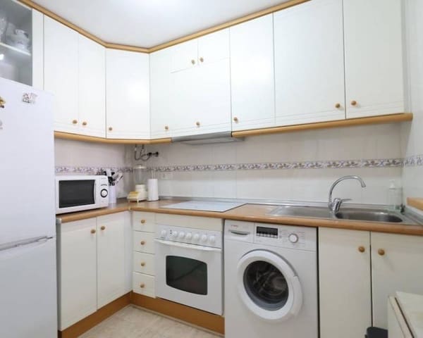 2 slaapkamer Appartement te koop in Los Europeos, Torrevieja met zwembad garage - € 240.000 (Ref: 9850179)